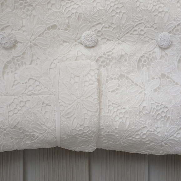 Endless Rose Lace Sleeveless Blazer Dress - Picture 5 of 7